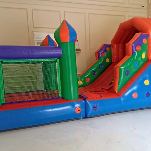 Tobogão com Piscina de Bolinha